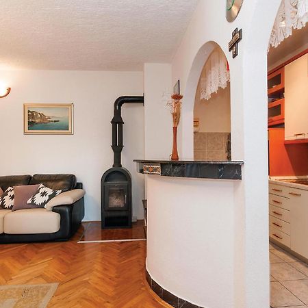 Lovely Apartment In Rovanjska With House Sea View Zewnętrze zdjęcie