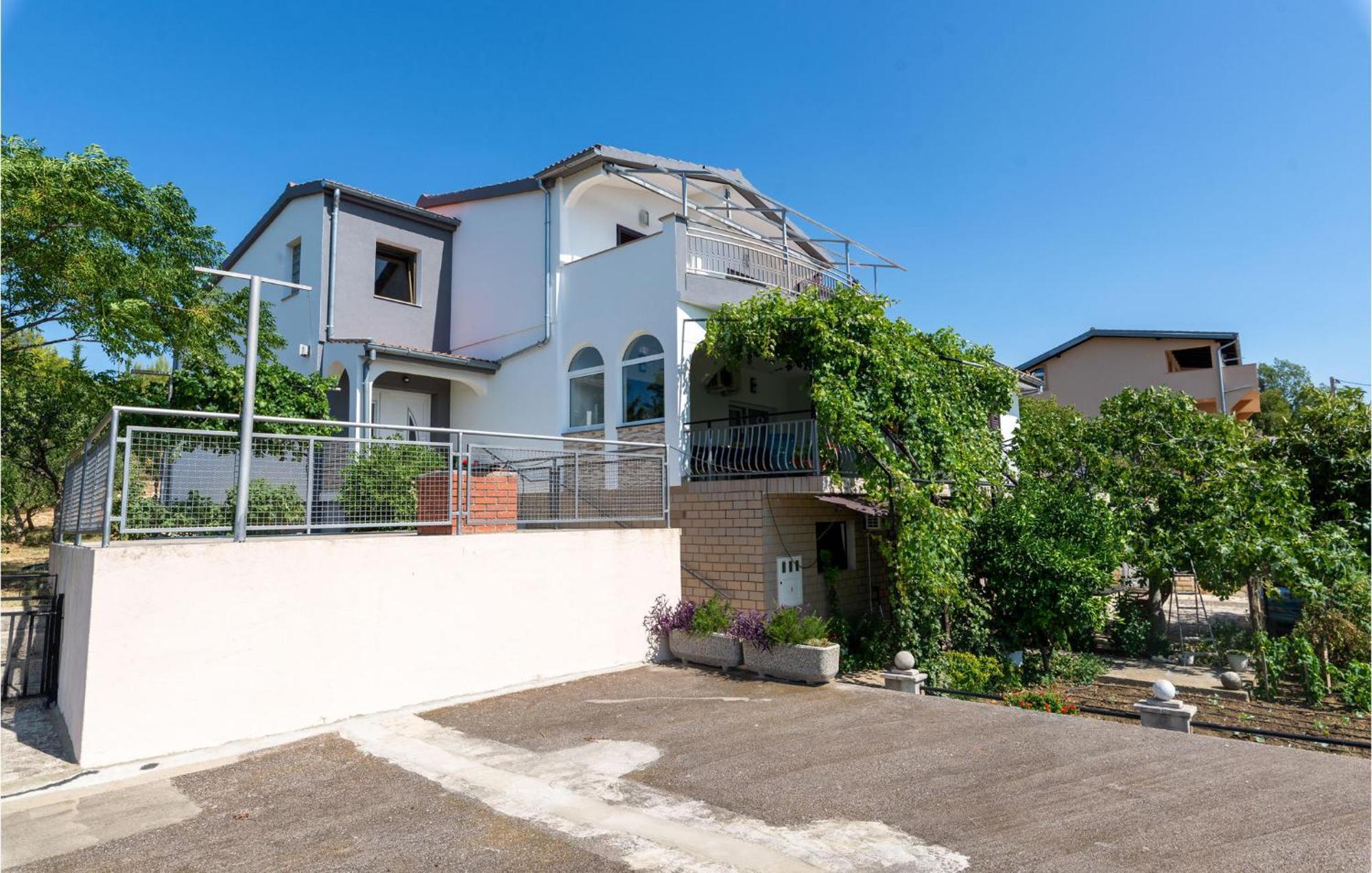 Lovely Apartment In Rovanjska With House Sea View Zewnętrze zdjęcie
