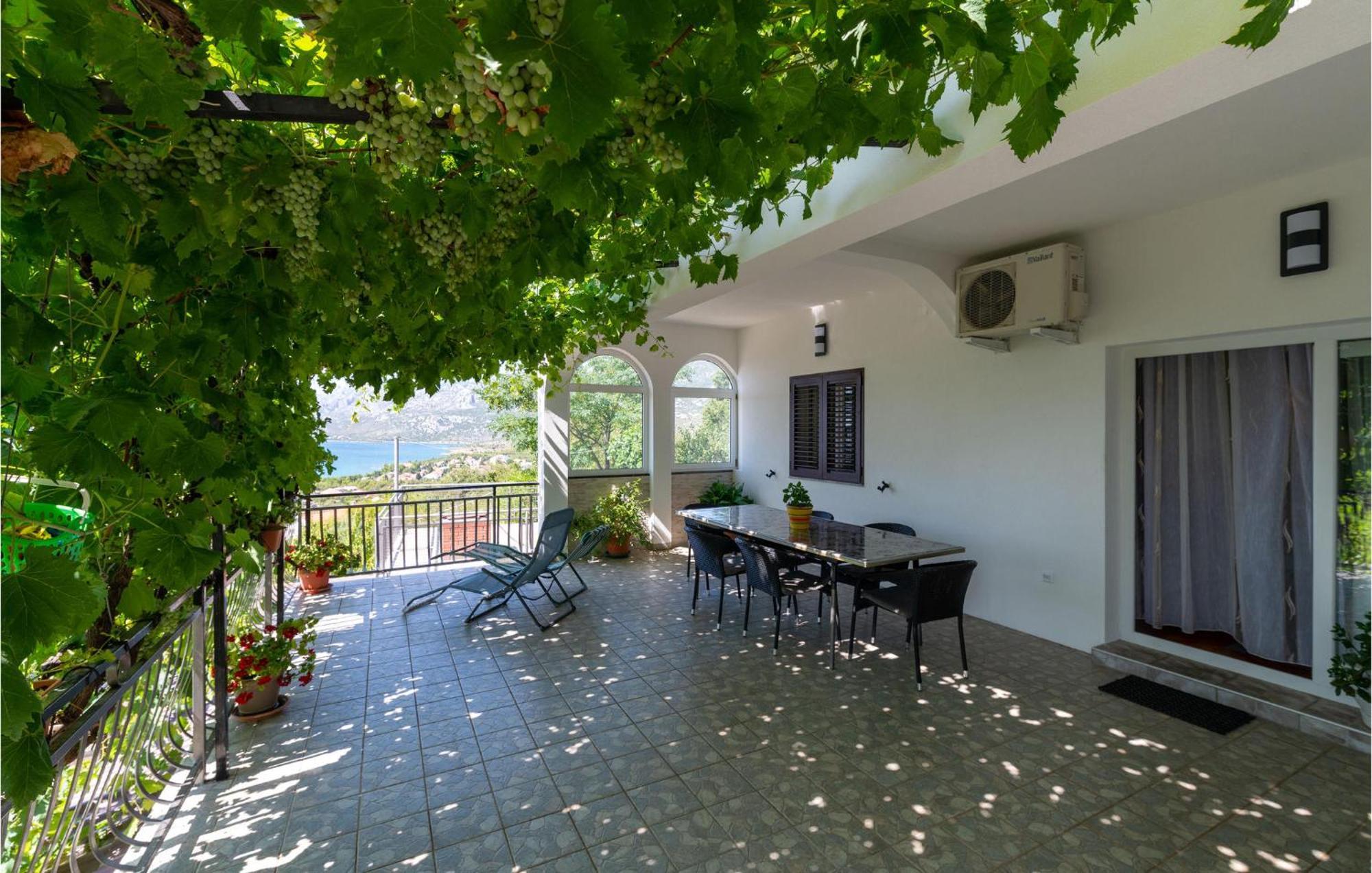 Lovely Apartment In Rovanjska With House Sea View Zewnętrze zdjęcie