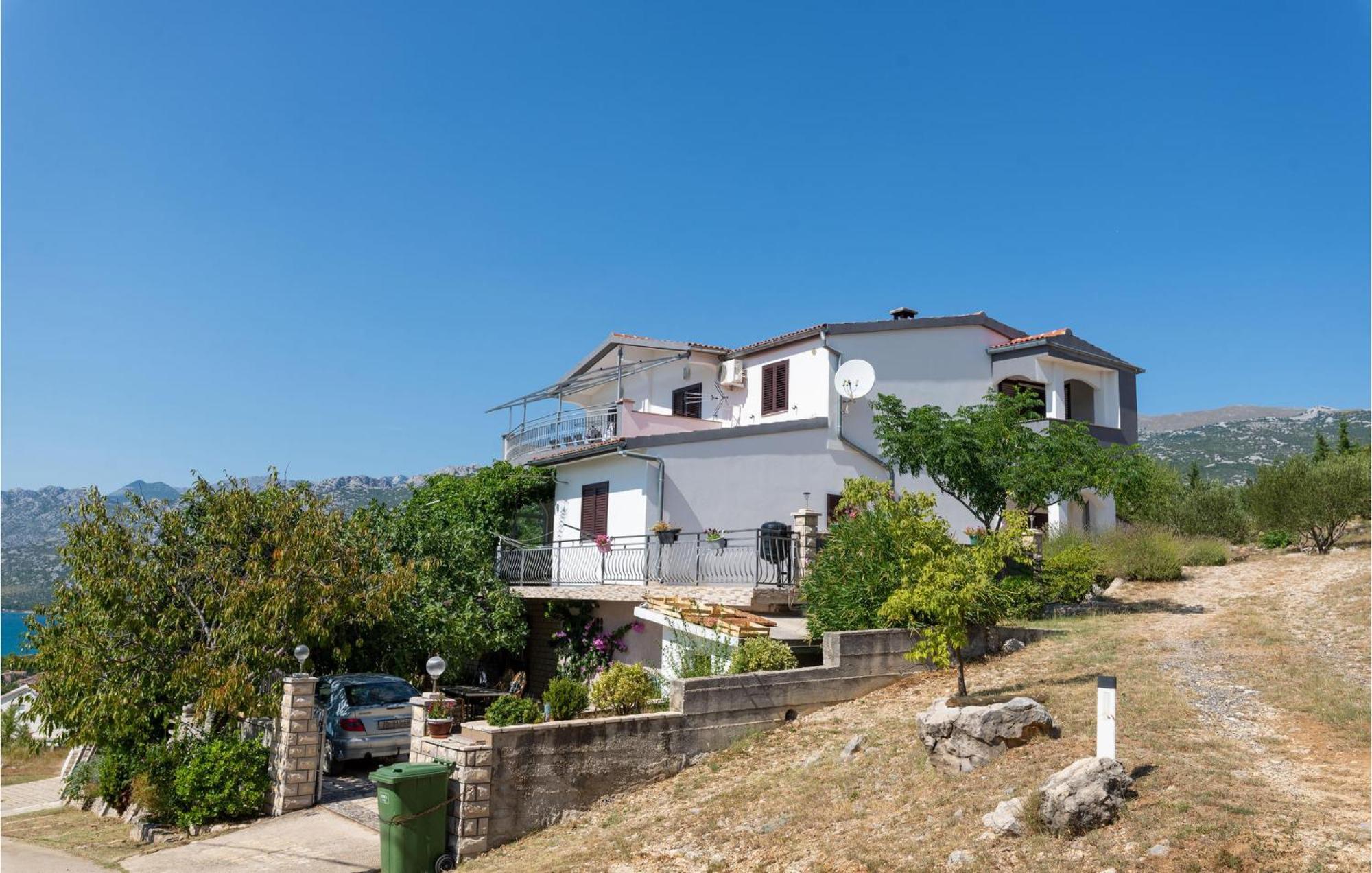 Lovely Apartment In Rovanjska With House Sea View Zewnętrze zdjęcie